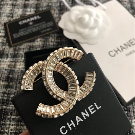 fake chanel pins|faux chanel brooches wholesale.